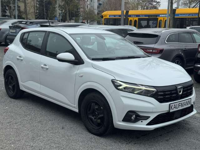 Fahrzeugbild eines Dacia Sandero