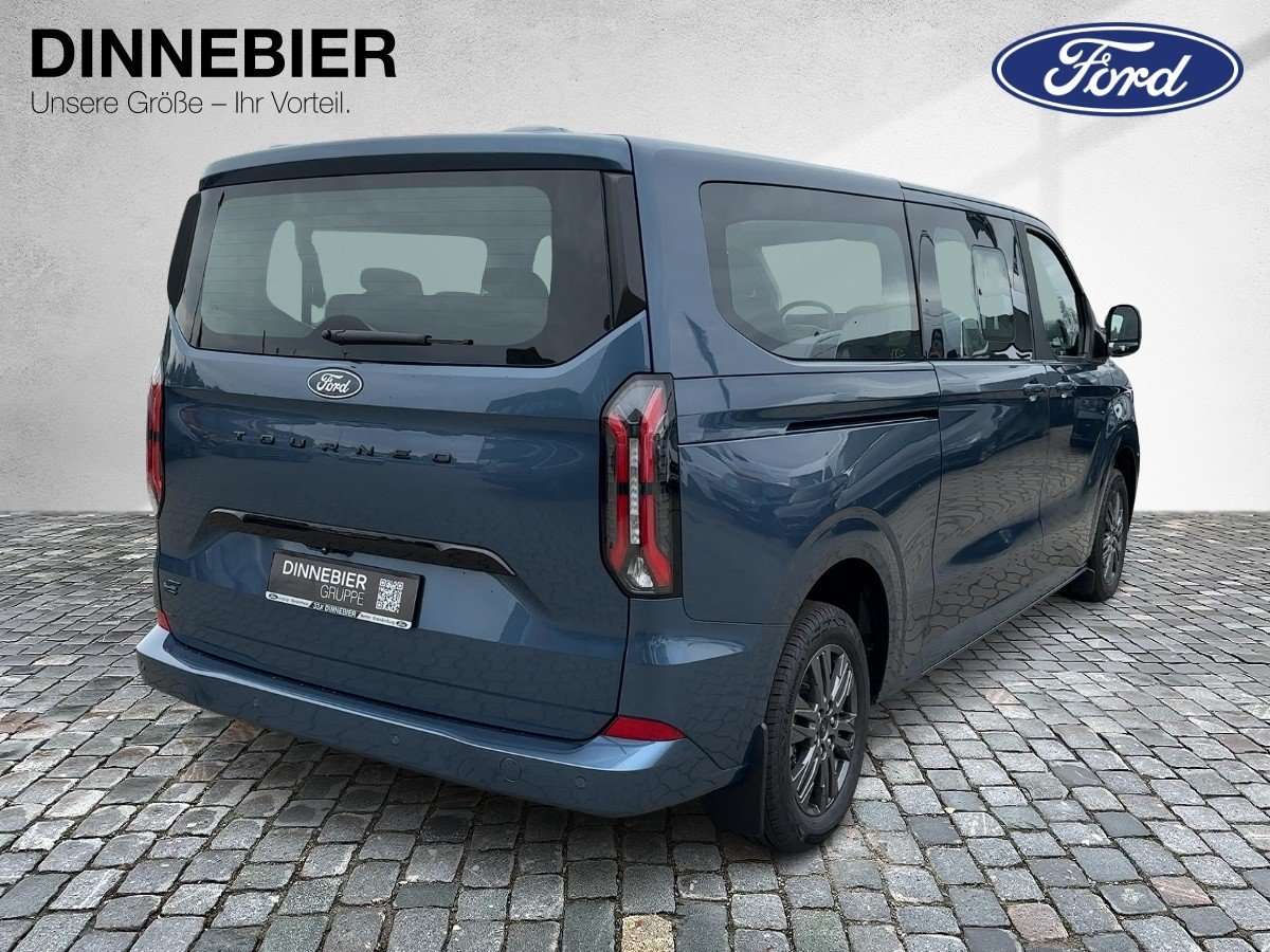 Fahrzeugbild eines Ford Tourneo Custom