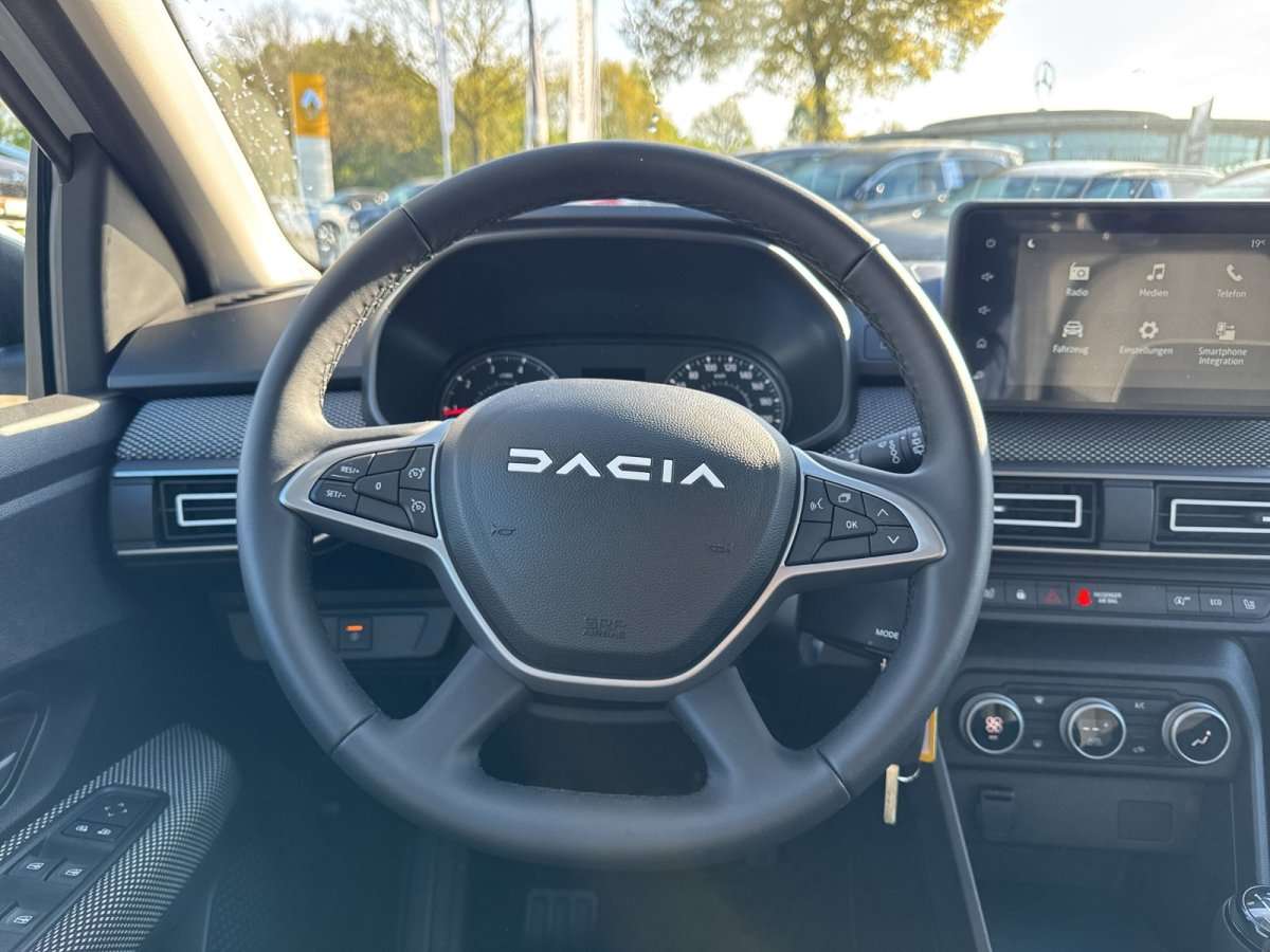 Fahrzeugbild eines Dacia Sandero