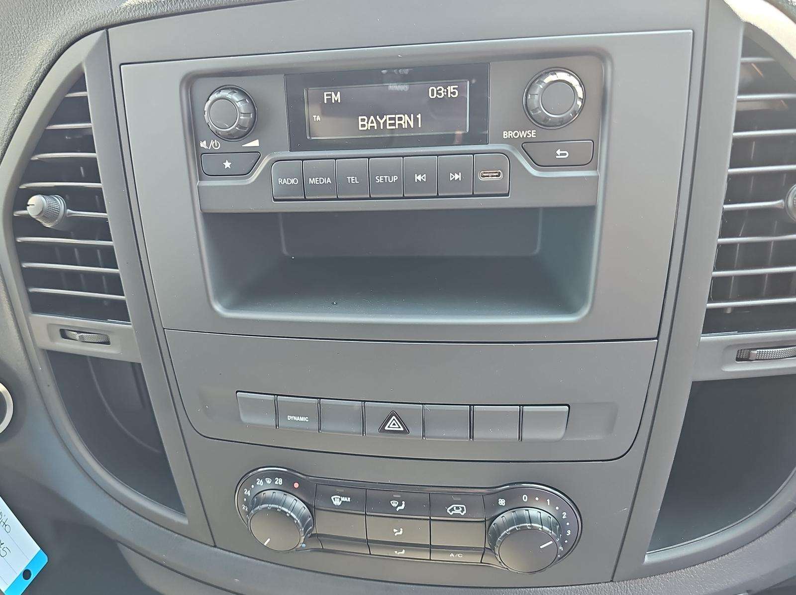 Fahrzeugbild eines Mercedes-Benz eVito