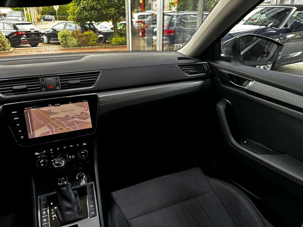 Fahrzeugbild eines Skoda Superb