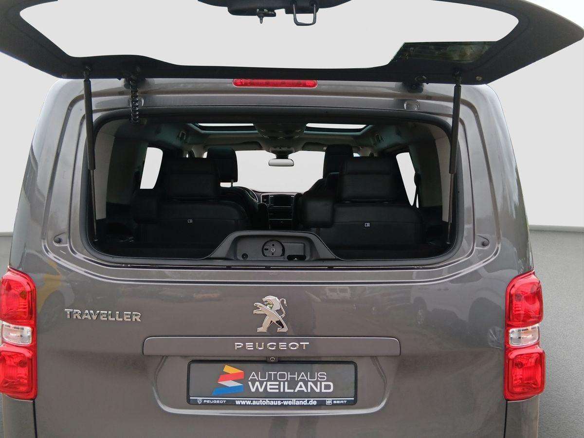 Fahrzeugbild eines Peugeot Traveller