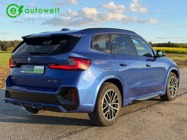Fahrzeugbild eines BMW iX1