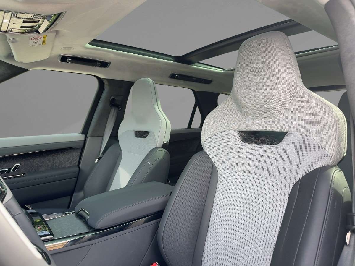 Fahrzeugbild eines Land Rover Range Rover Sport