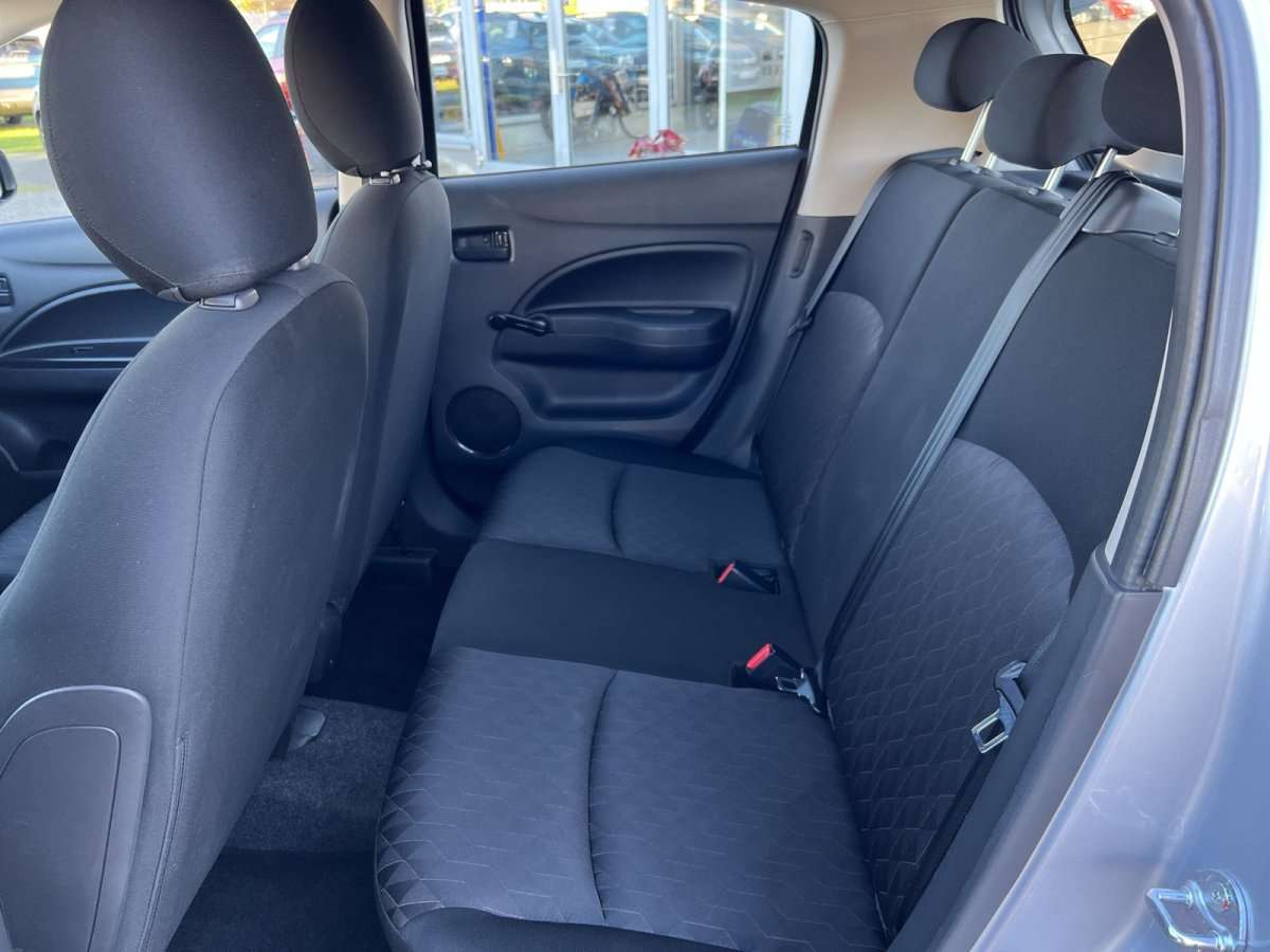 Fahrzeugbild eines Mitsubishi Space Star