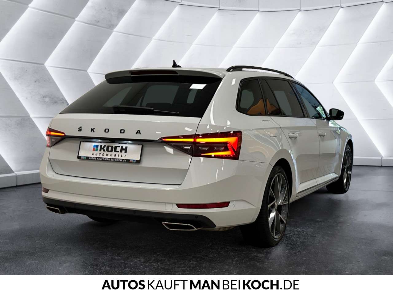 Fahrzeugbild eines Skoda Superb