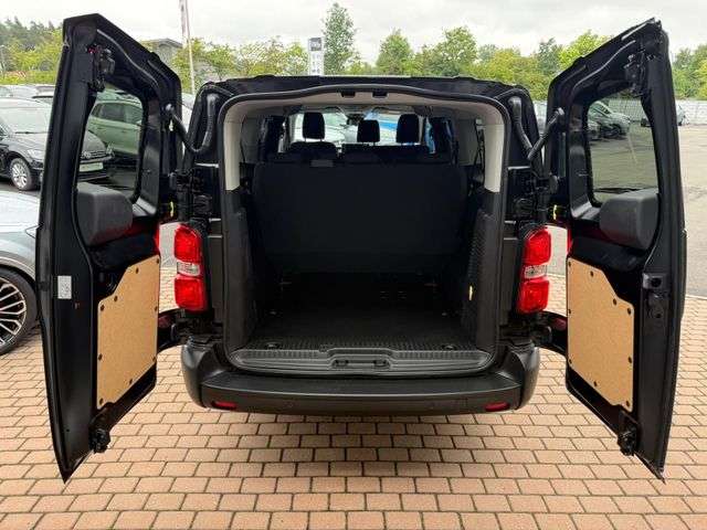 Fahrzeugbild eines Opel Vivaro