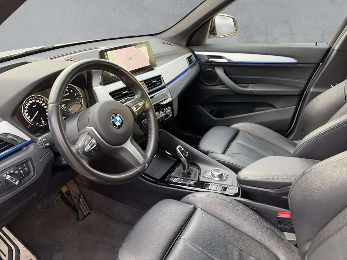 Fahrzeugbild eines BMW X1