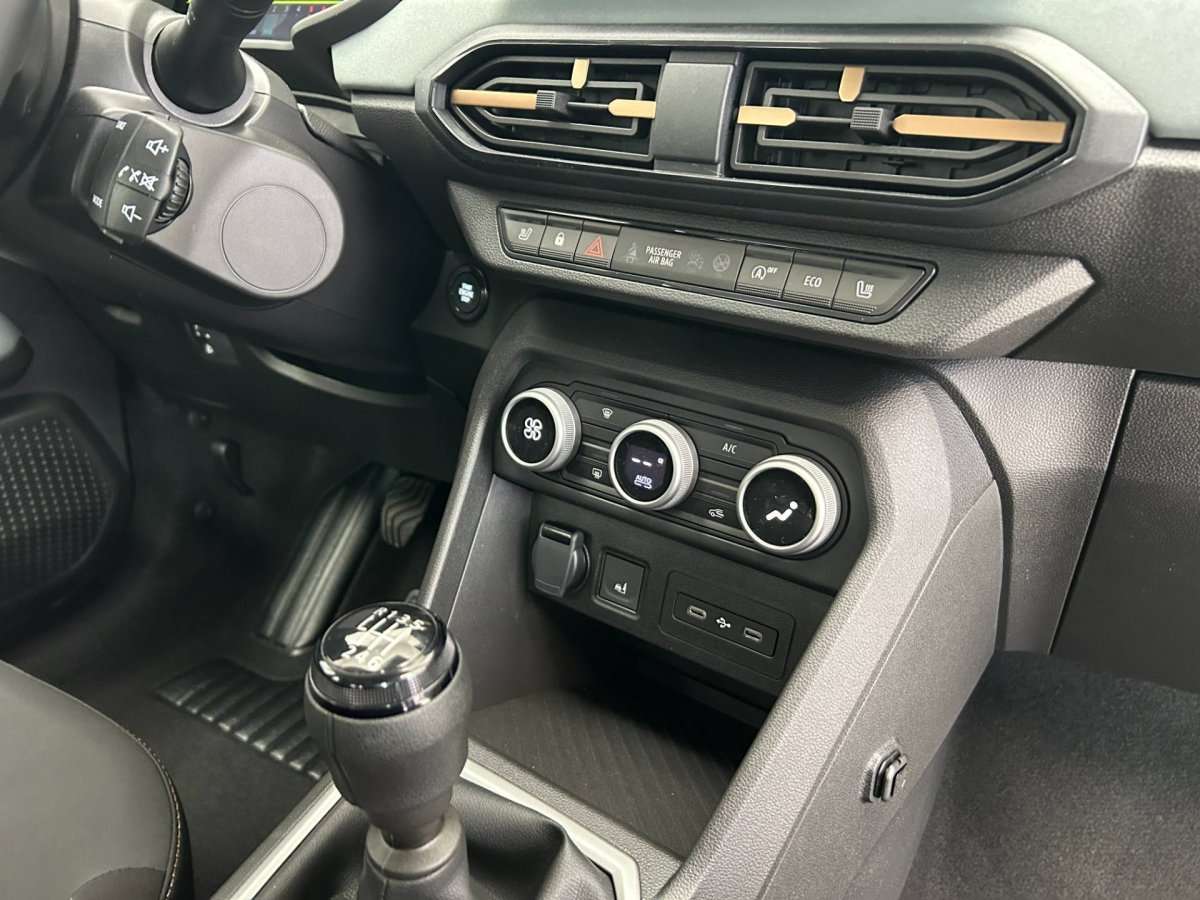 Fahrzeugbild eines Dacia Sandero