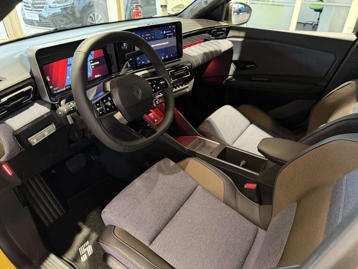 Fahrzeugbild eines Renault 5 E-TECH