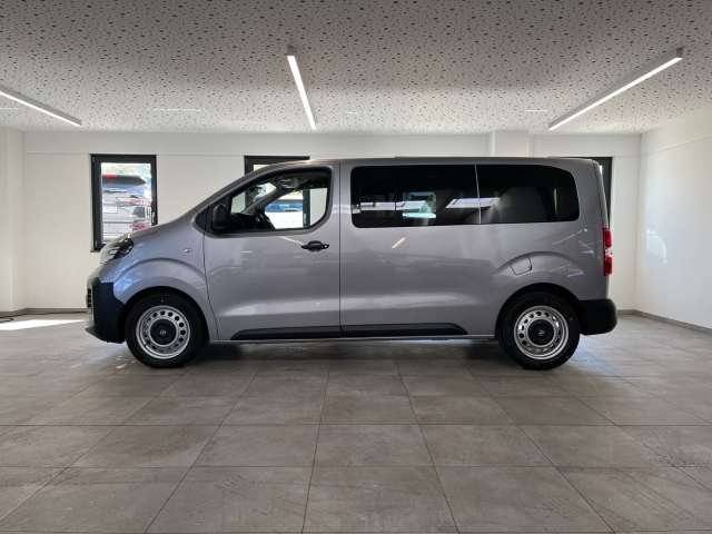 Fahrzeugbild eines Opel Vivaro