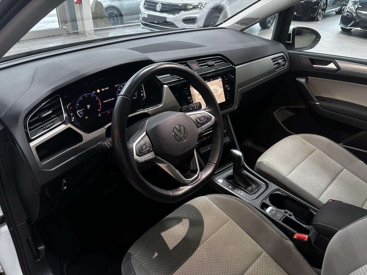 Fahrzeugbild eines Volkswagen Touran