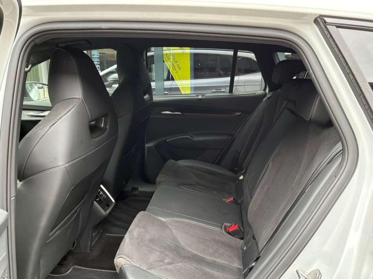Fahrzeugbild eines Skoda ENYAQ