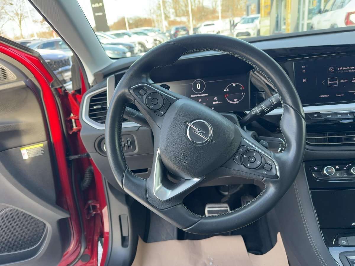Fahrzeugbild eines Opel Grandland X