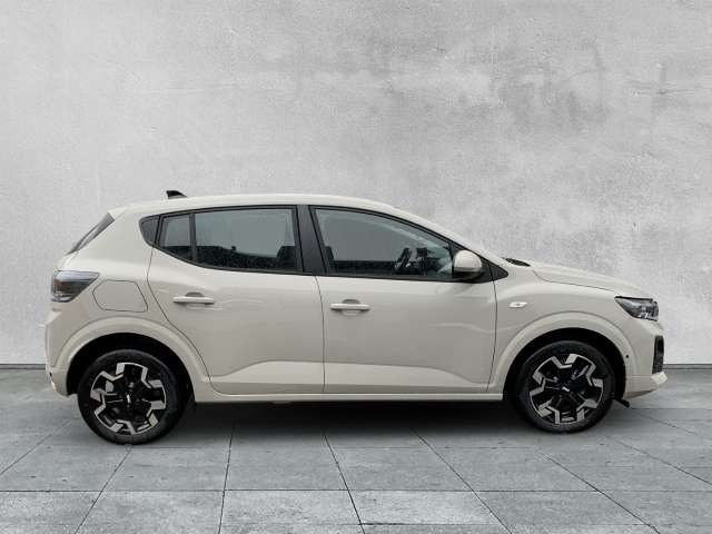 Fahrzeugbild eines Dacia Sandero