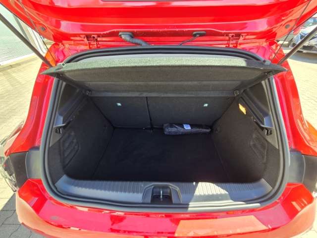 Fahrzeugbild eines Renault Clio