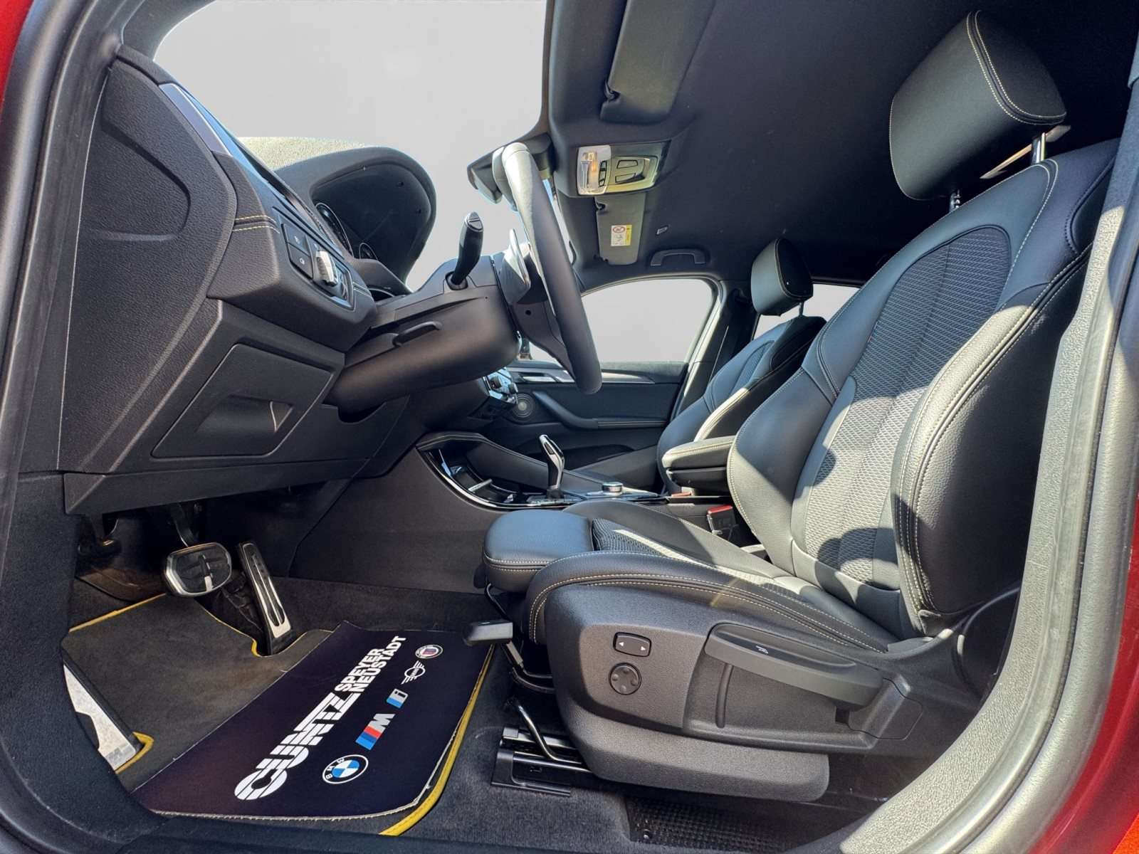 Fahrzeugbild eines BMW X2