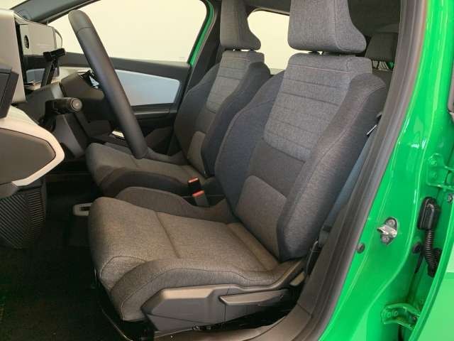 Fahrzeugbild eines Renault 5 E-TECH