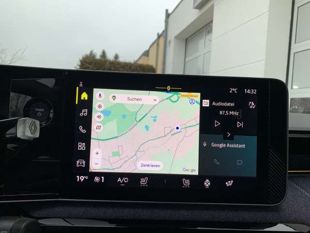 Fahrzeugbild eines Renault 5 E-TECH