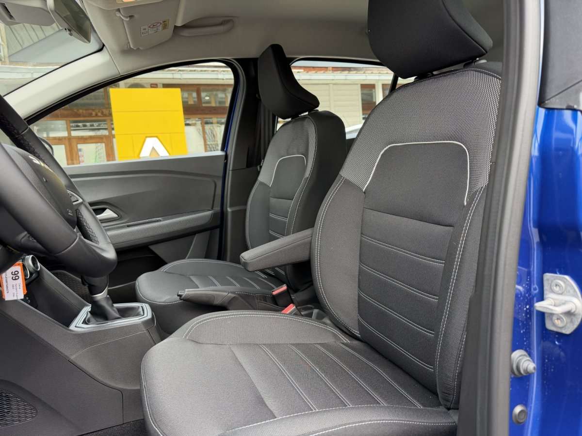 Fahrzeugbild eines Dacia Sandero