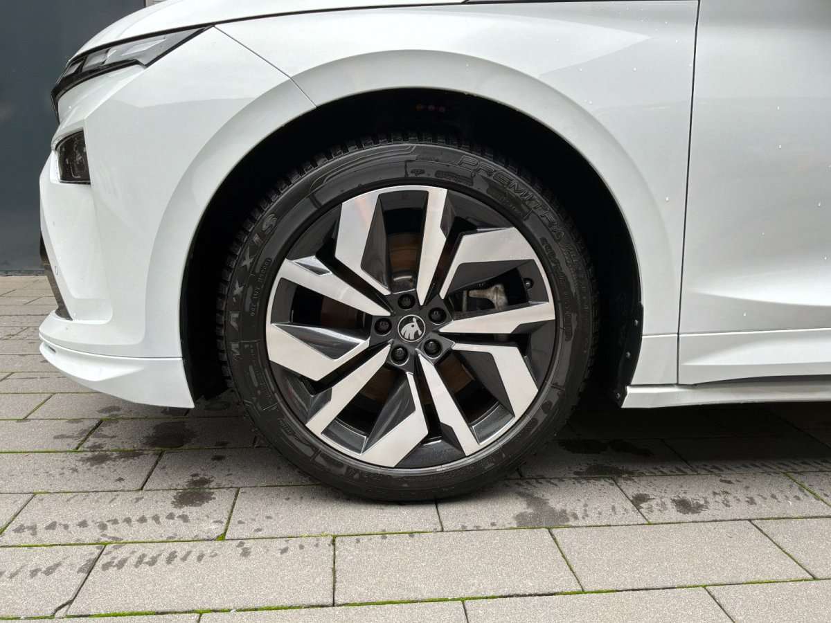 Fahrzeugbild eines Skoda ENYAQ