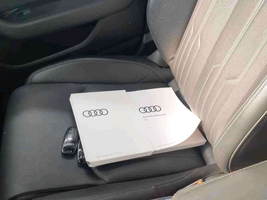 Fahrzeugbild eines Audi S6