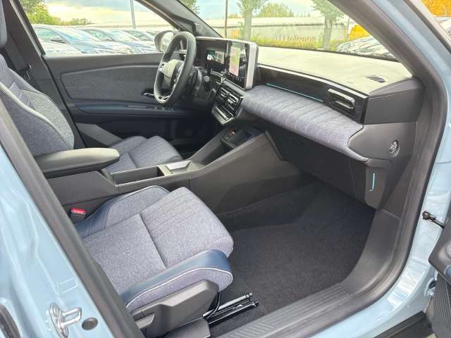 Fahrzeugbild eines Renault 4 E-TECH