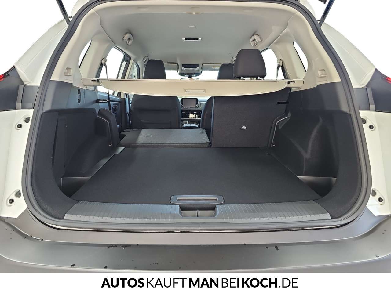 Fahrzeugbild eines Nissan X-TRAIL