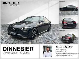 Schräge Frontansicht auf einen Mercedes-Benz C-Klasse , freigestellt