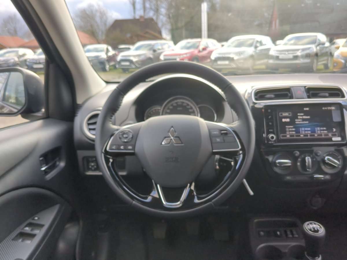 Fahrzeugbild eines Mitsubishi Space Star