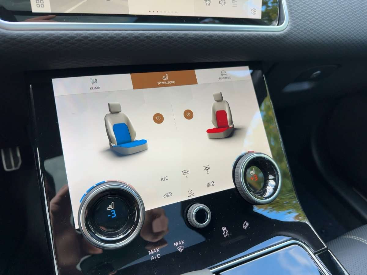 Fahrzeugbild eines Land Rover Range Rover Velar