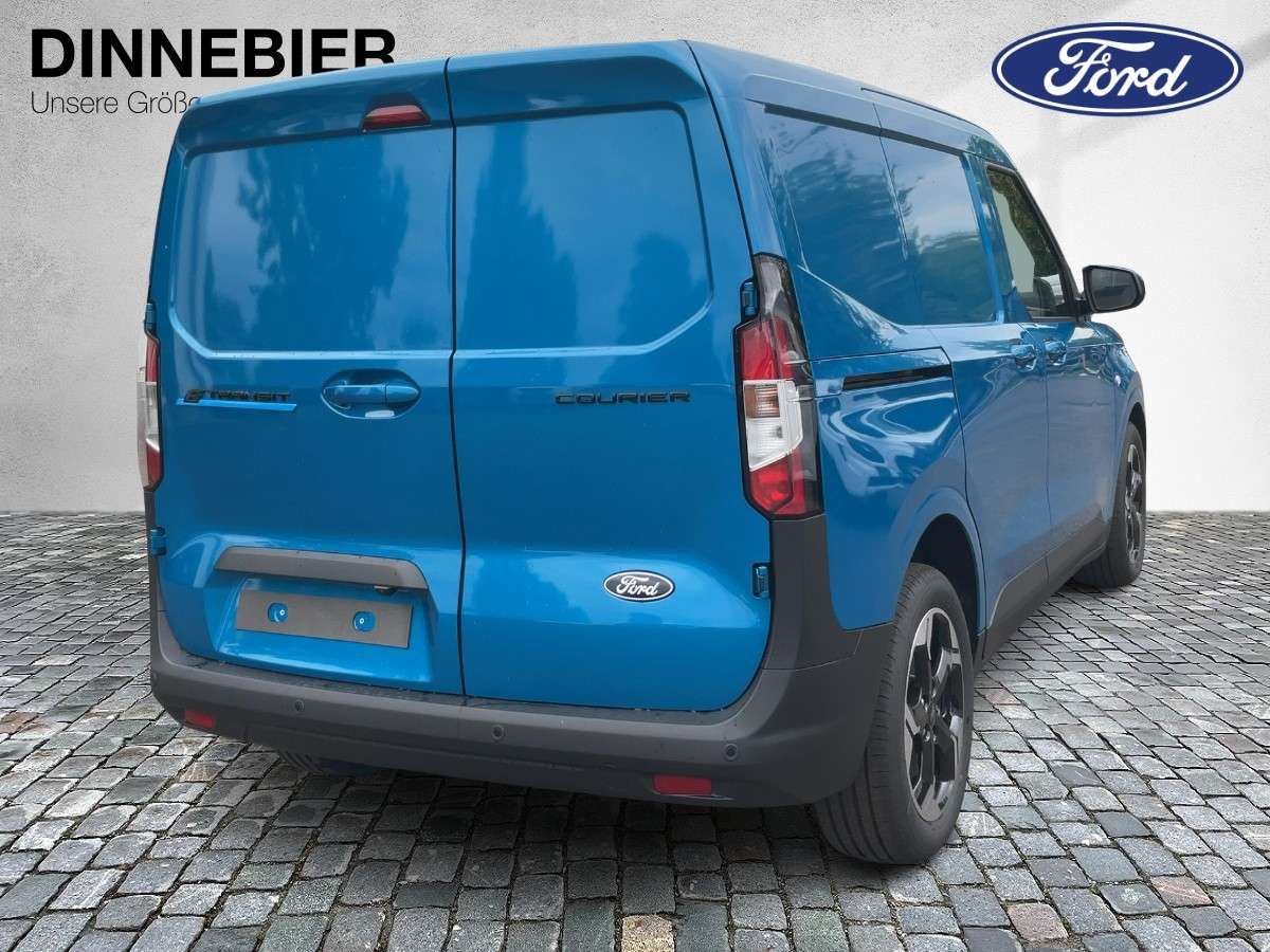 Fahrzeugbild eines Ford Transit Courier