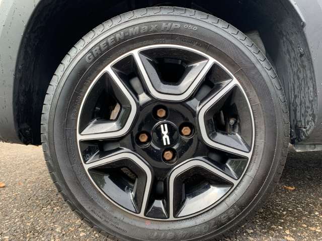 Fahrzeugbild eines Dacia Spring
