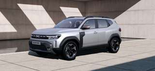 Schräge Frontansicht auf einen Dacia Duster , freigestellt