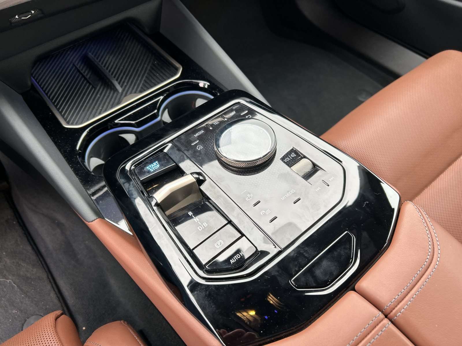 Fahrzeugbild eines BMW i5