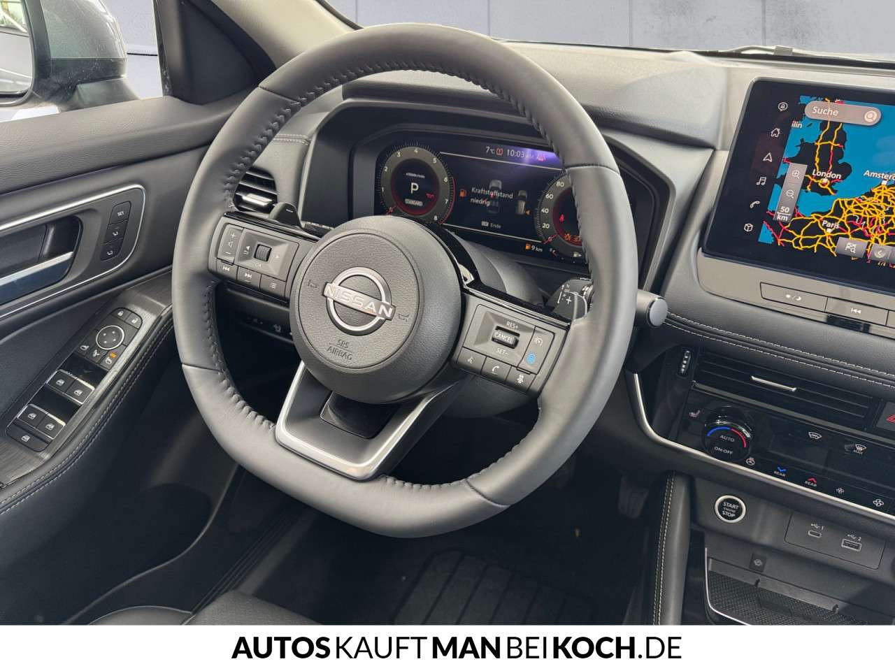 Fahrzeugbild eines Nissan X-TRAIL