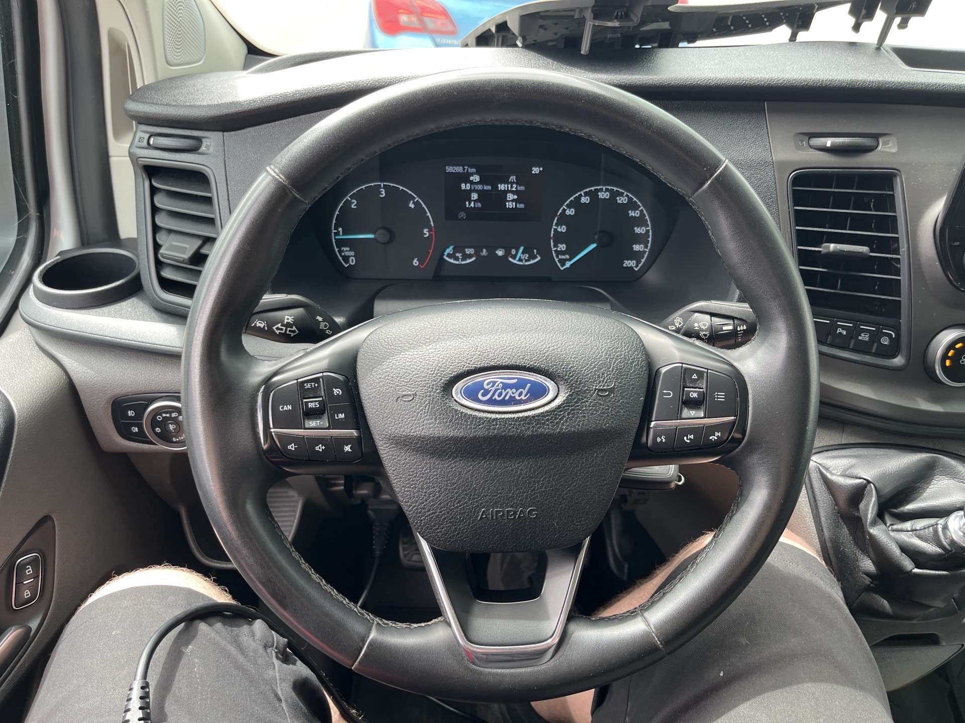 Fahrzeugbild eines Ford Transit Custom