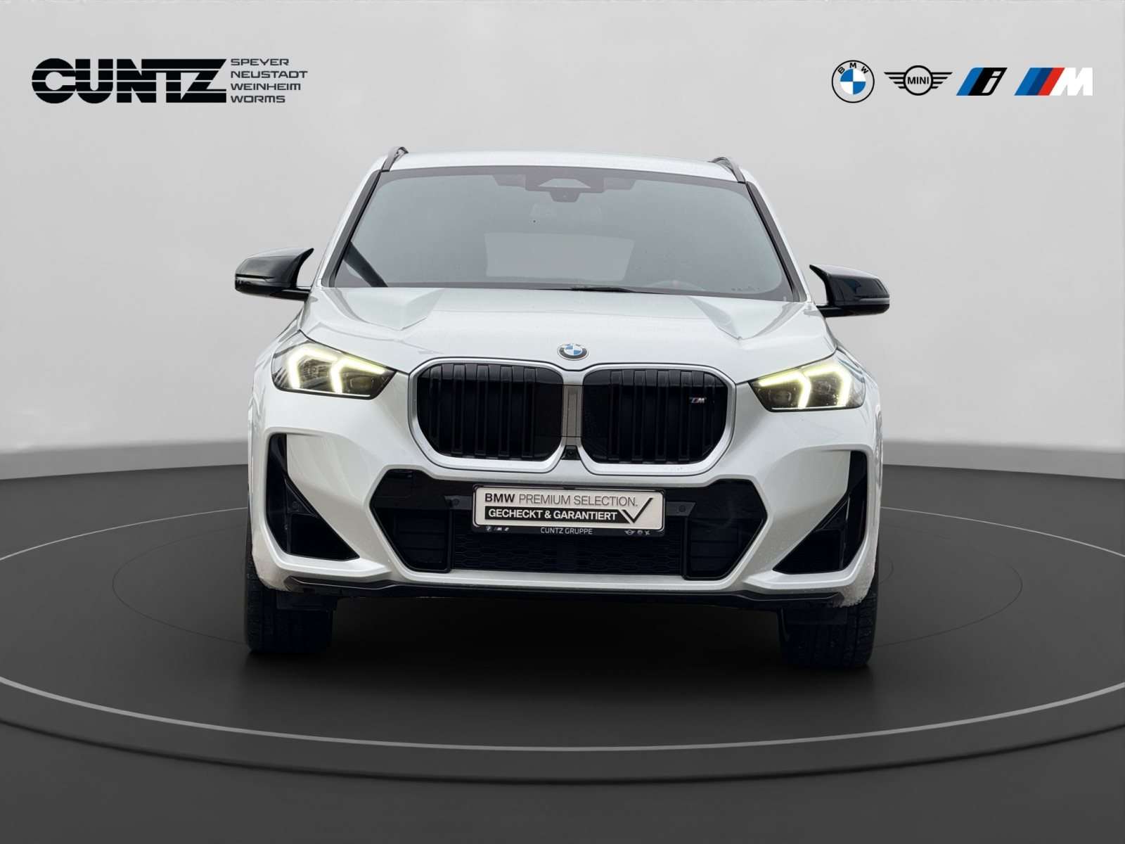 Fahrzeugbild eines BMW X1