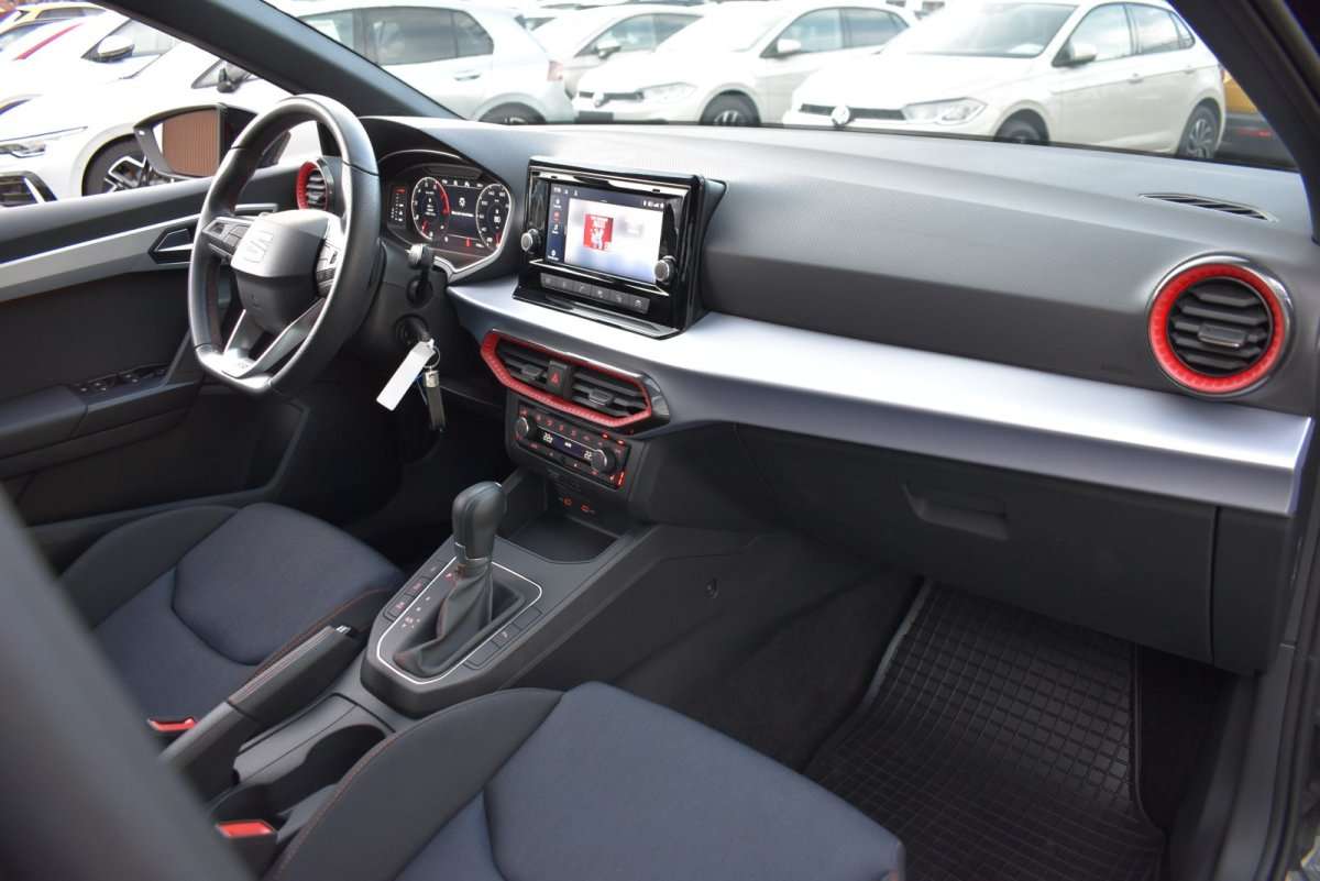 Fahrzeugbild eines SEAT Ibiza