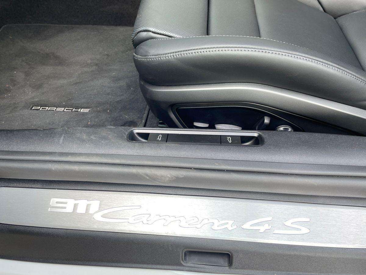 Fahrzeugbild eines Porsche 911