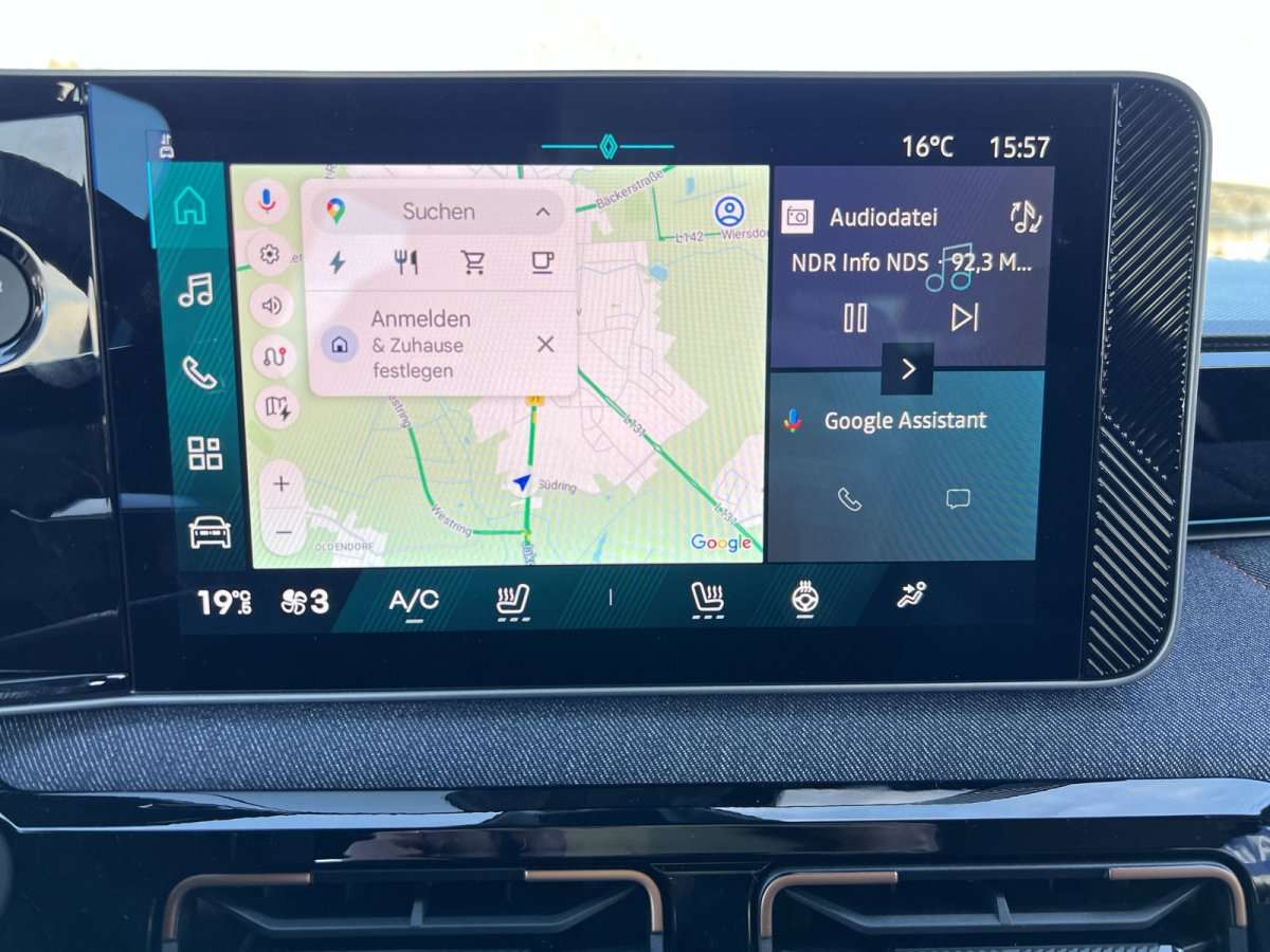 Fahrzeugbild eines Renault 4 E-TECH