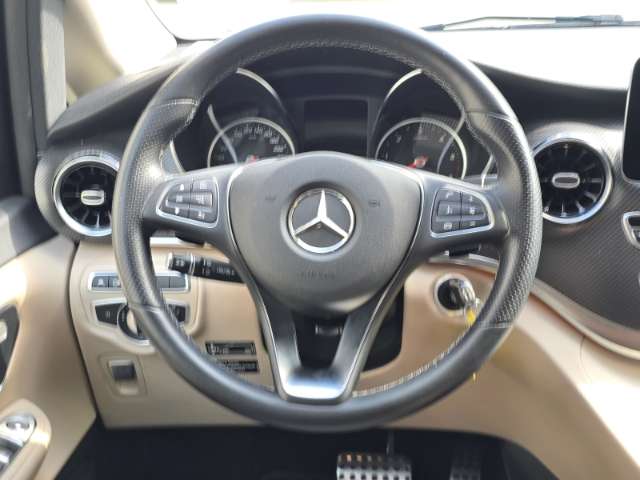 Fahrzeugbild eines Mercedes-Benz V-Klasse