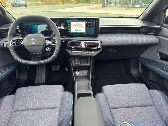 Fahrzeugbild eines Renault 4 E-TECH