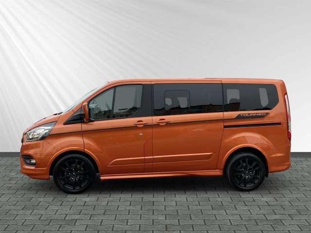 Fahrzeugbild eines Ford Tourneo Custom