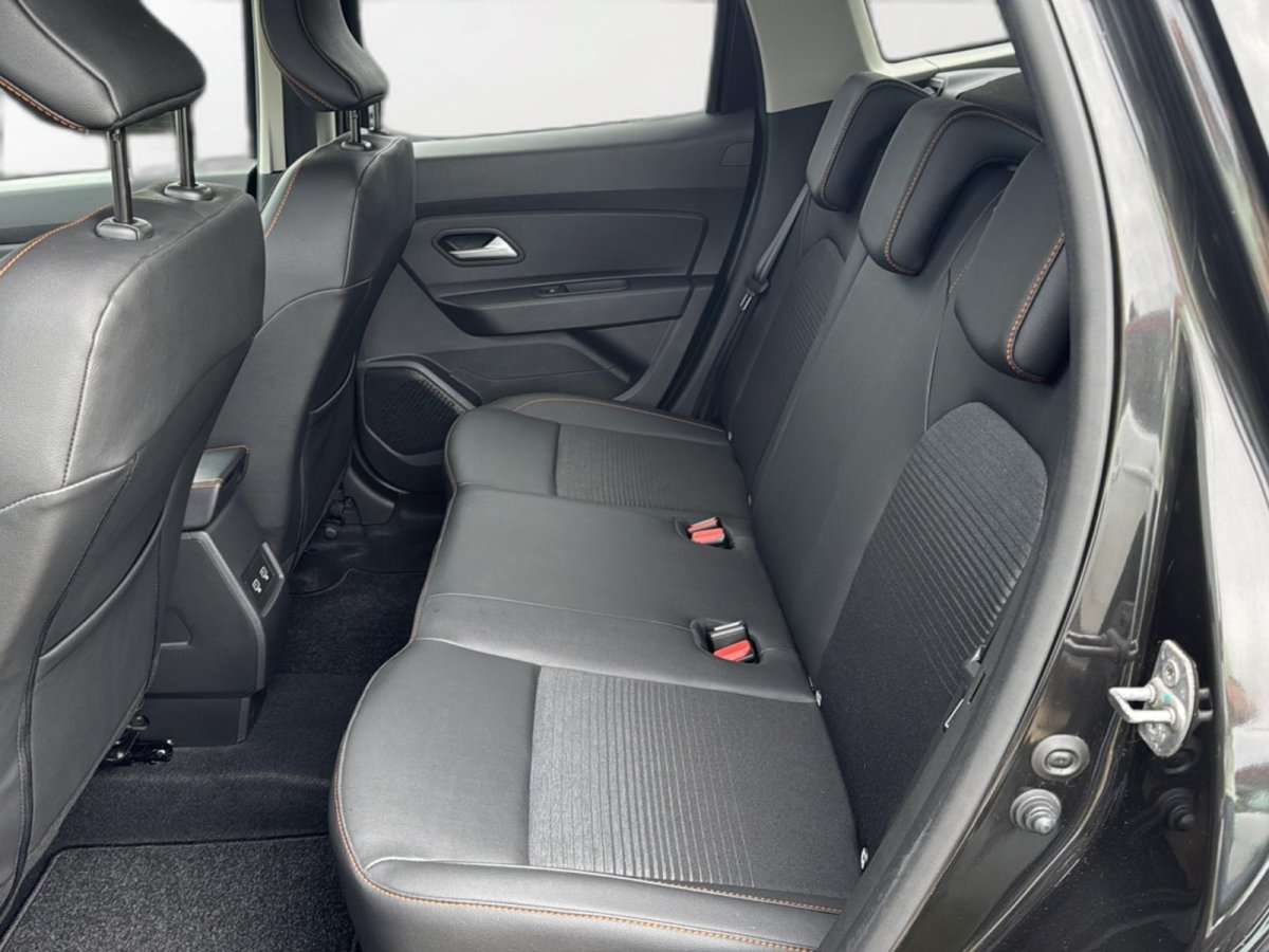 Fahrzeugbild eines Dacia Duster