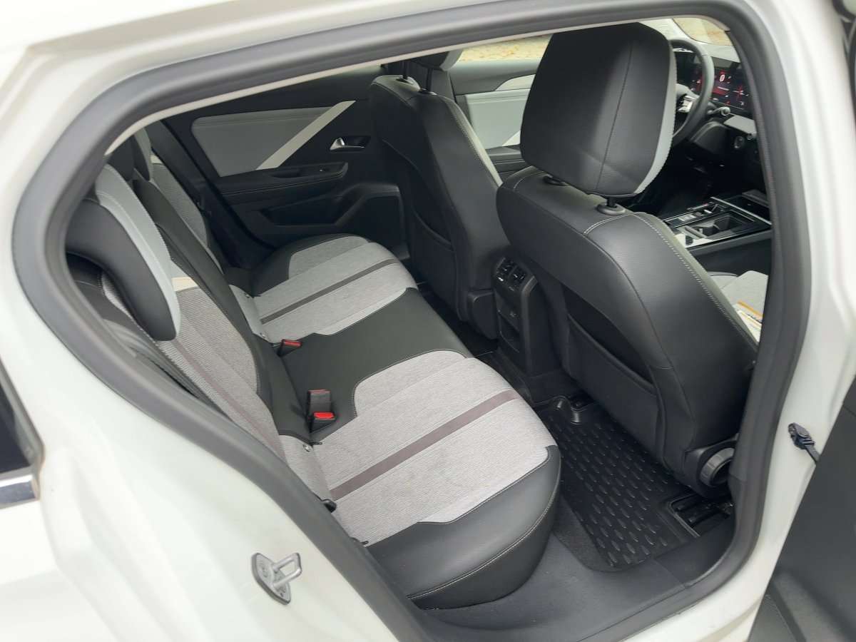 Fahrzeugbild eines Opel Astra