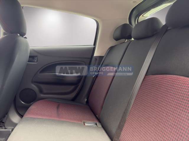 Fahrzeugbild eines Mitsubishi Space Star
