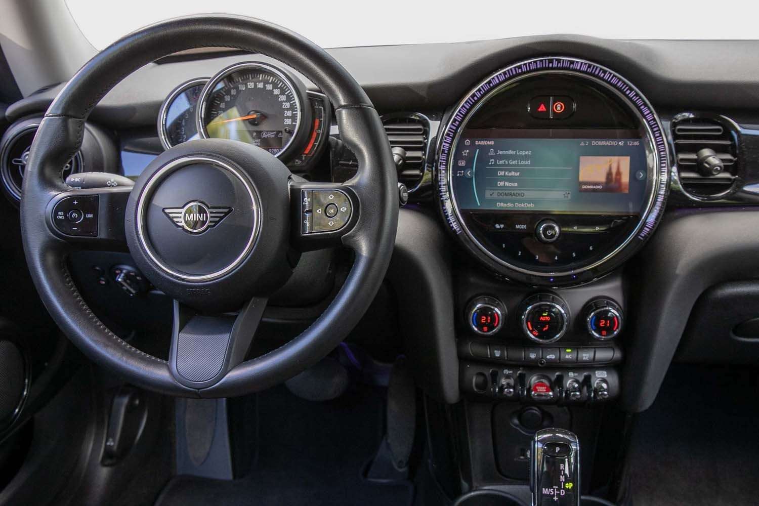 Fahrzeugbild eines MINI COOPER