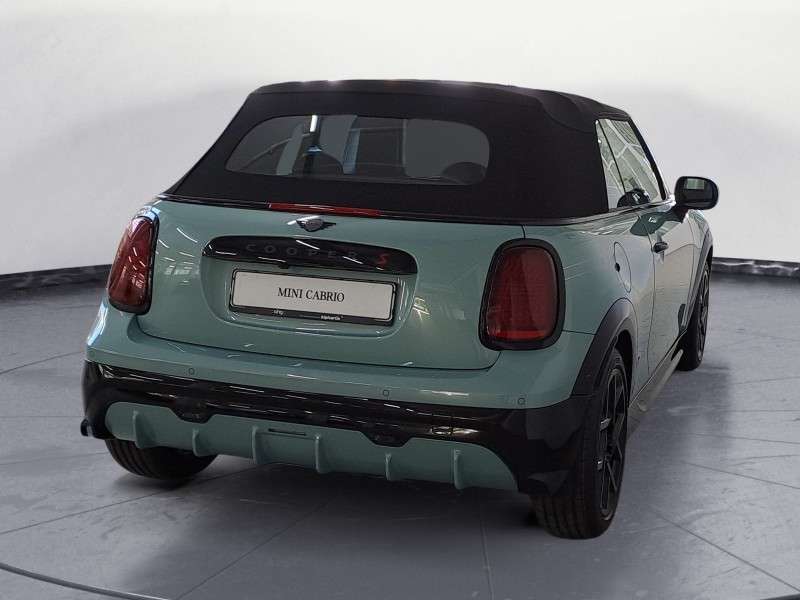 Fahrzeugbild eines MINI COOPER