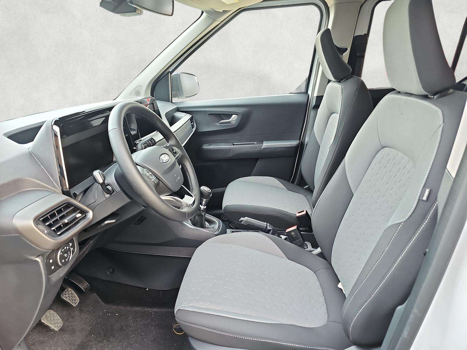 Fahrzeugbild eines Ford Tourneo Courier